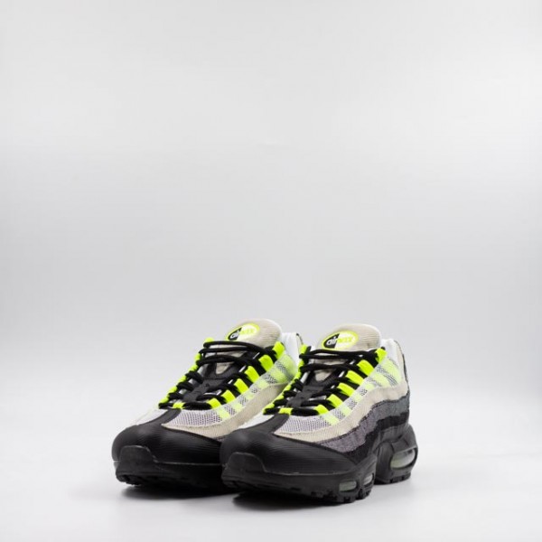 NIKE AIR MAX 95 VOLT