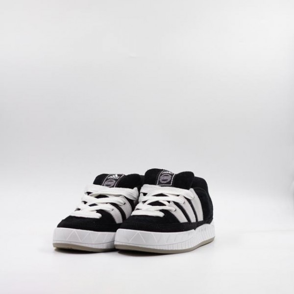 ADIMATIC BLACK/WHITE