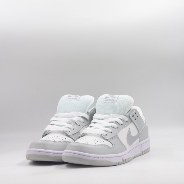 NIKE SB DUNK LOW GREY
