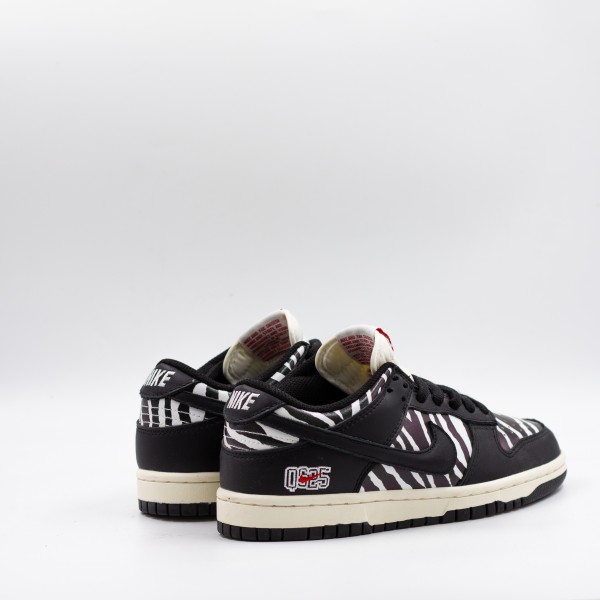 NIKE SB DUNK LOW BLACK/ZEBRA