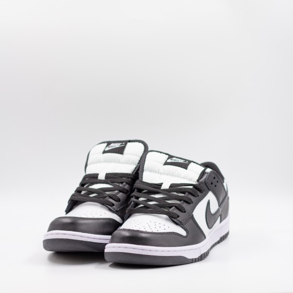 NIKE SB BLACK/WHITE
