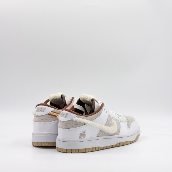 NIKE SB DUNK LOW hare WHITE/BEIGE