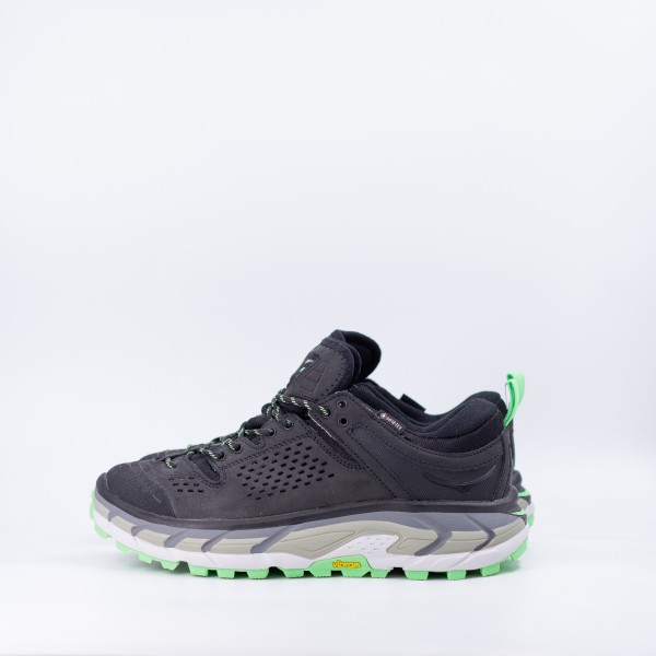 Hoka black