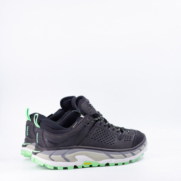 Hoka black