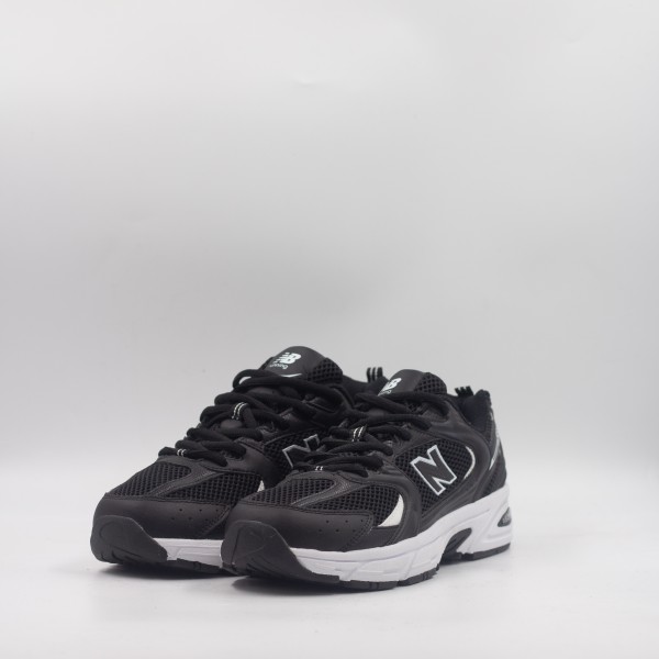 TRIGER 530 BLACK/WHITE