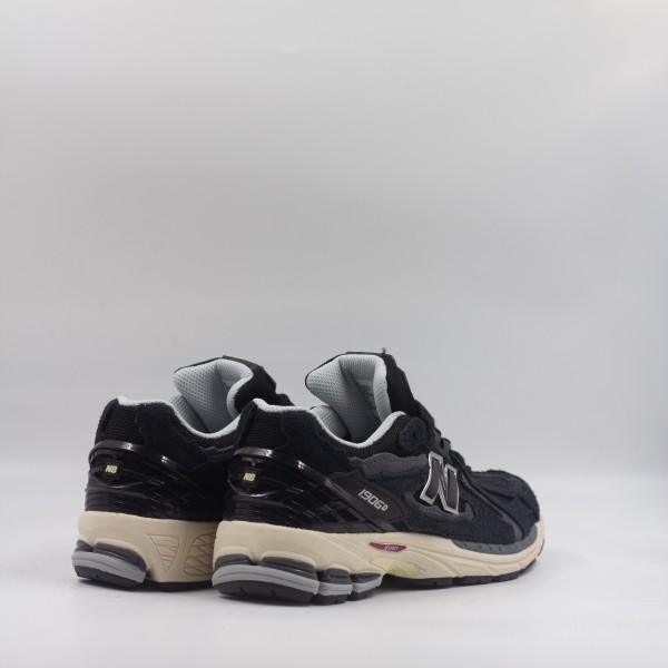TRIGER 1906 BLACK