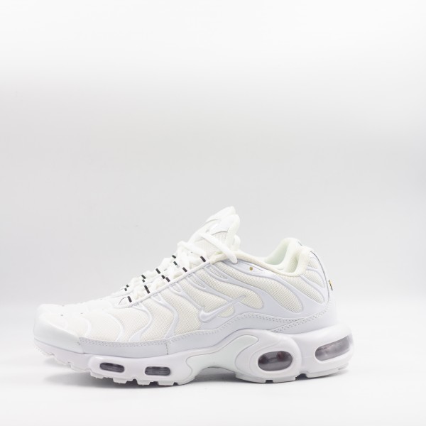 NIKE TN WHITE