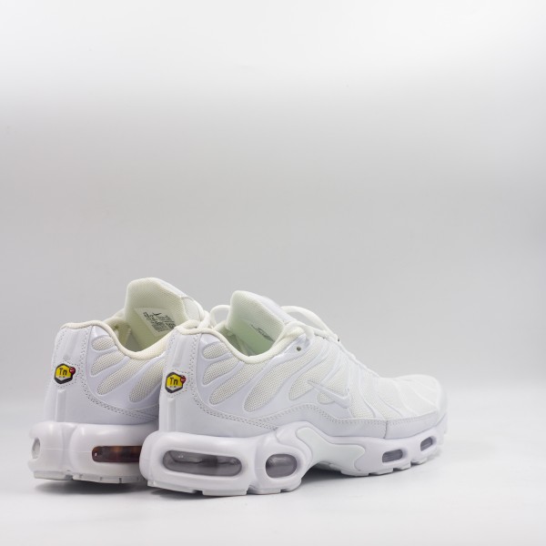 NIKE TN WHITE
