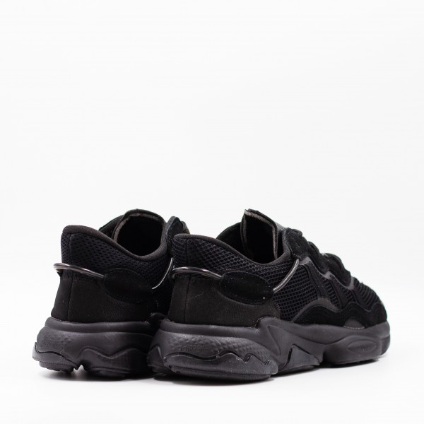 Ozweego BLACK