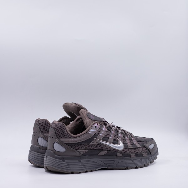 NIKE P6000 DARK GREY