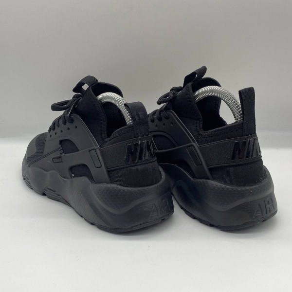 Nike Air Huarache BLACK
