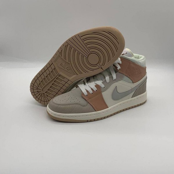 NIKE AIR JORDAN 1 HIGH ROM