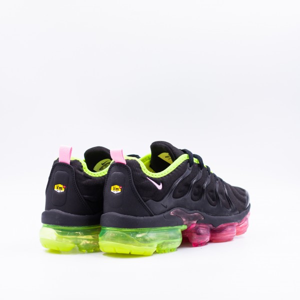 NIKE VAPORMAX BLACK RADUGA