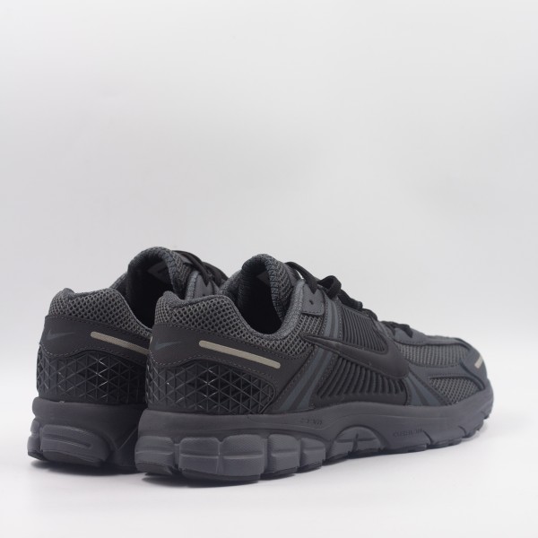 NIKE VOMERO 5 BLACK