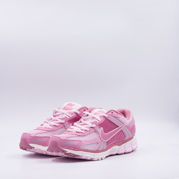 NIKE VOMERO 5 PINK
